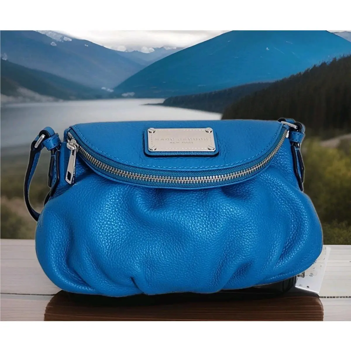 Marc Jacobs Q Natasha Turquoise Blue Leather Small Crossbody Bag