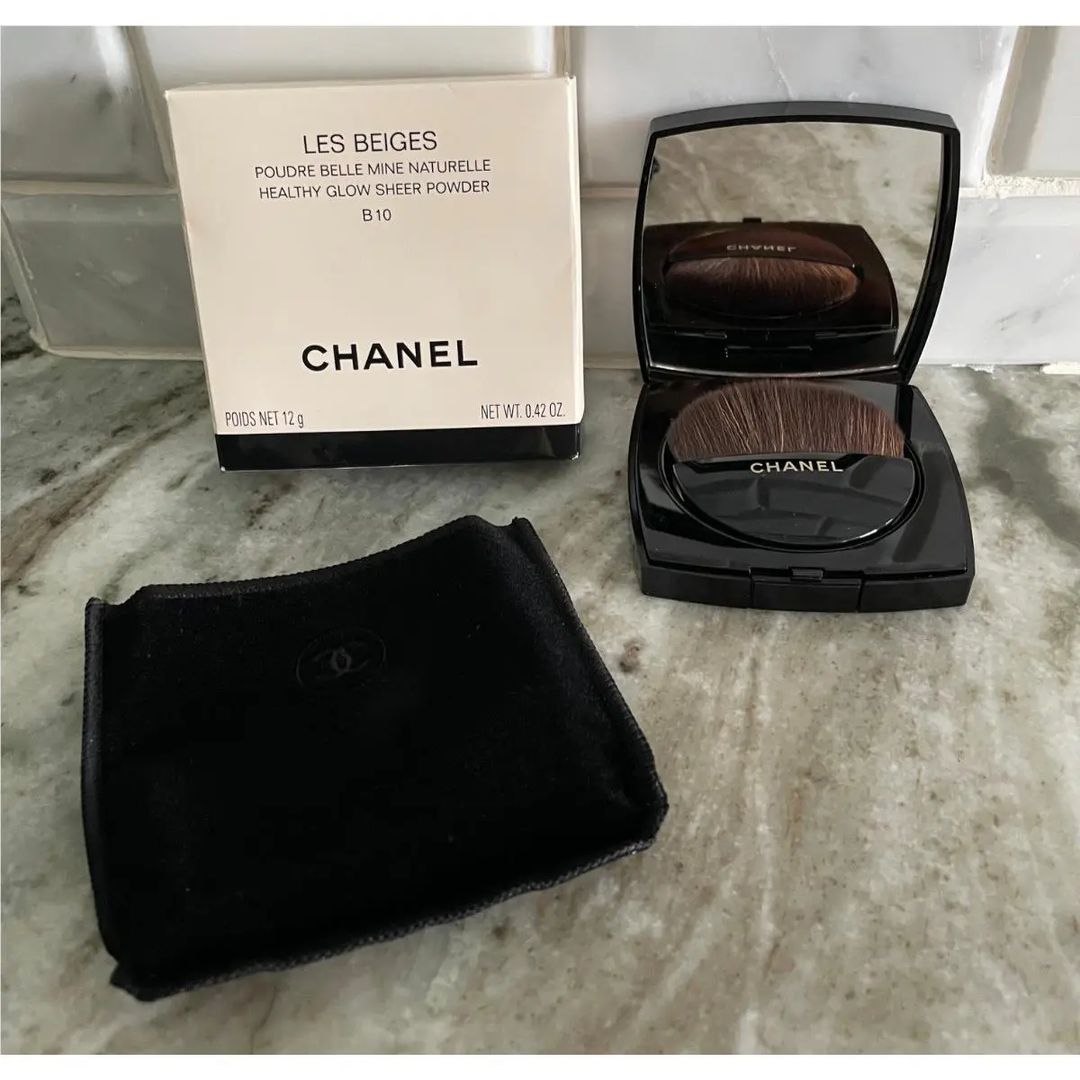 Chanel Les Beiges Healthy Glow Sheer Powder B10 0.42 Oz/ 12g