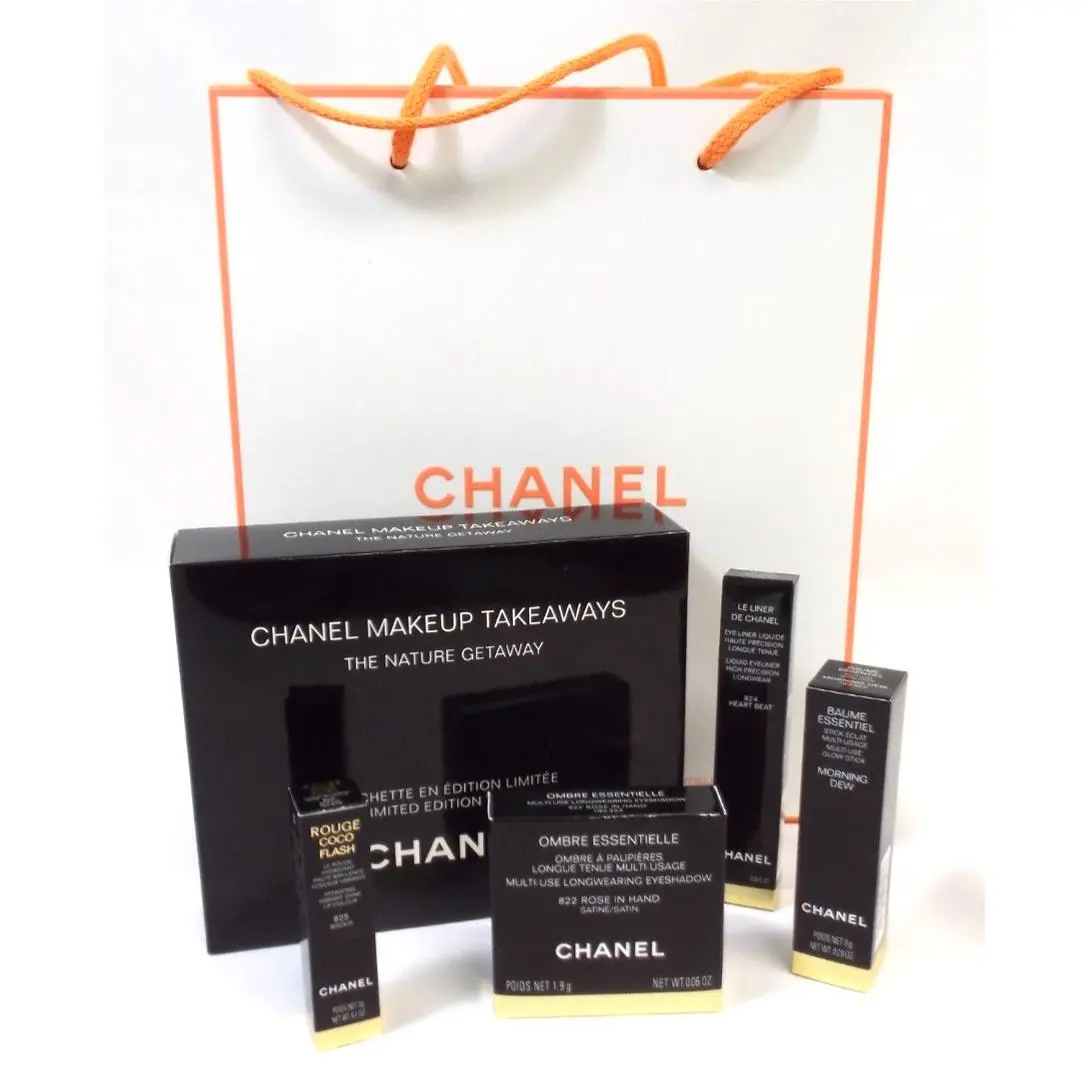 Chanel Makeup Takeaways Travel Bag Nature Getaway Limited Edition Lot