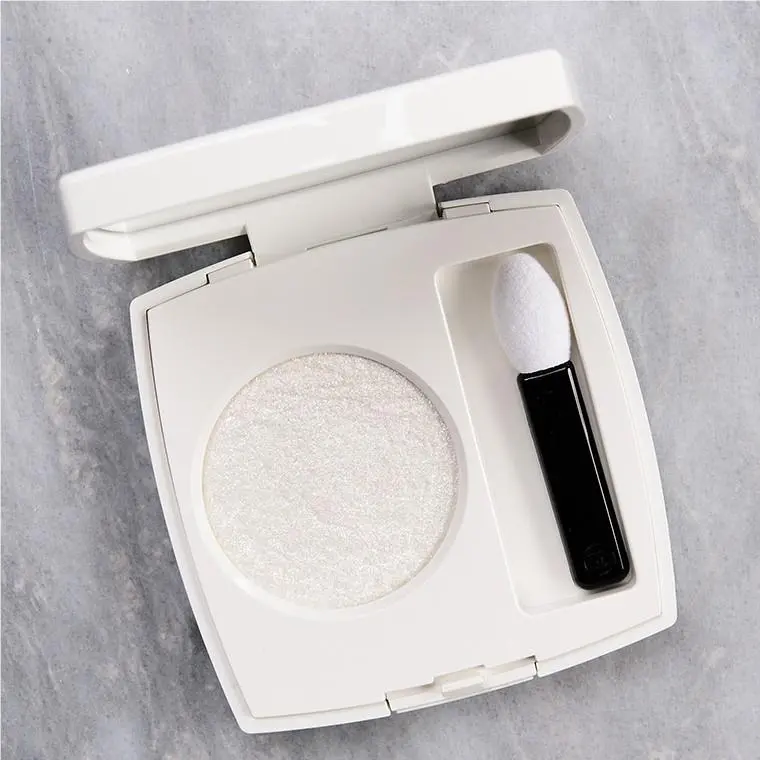 Chanel Ombre Premiere Top Coat Carte Blanche 317