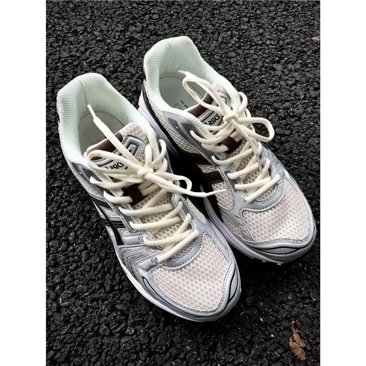 Asics shoes - Ivory 11