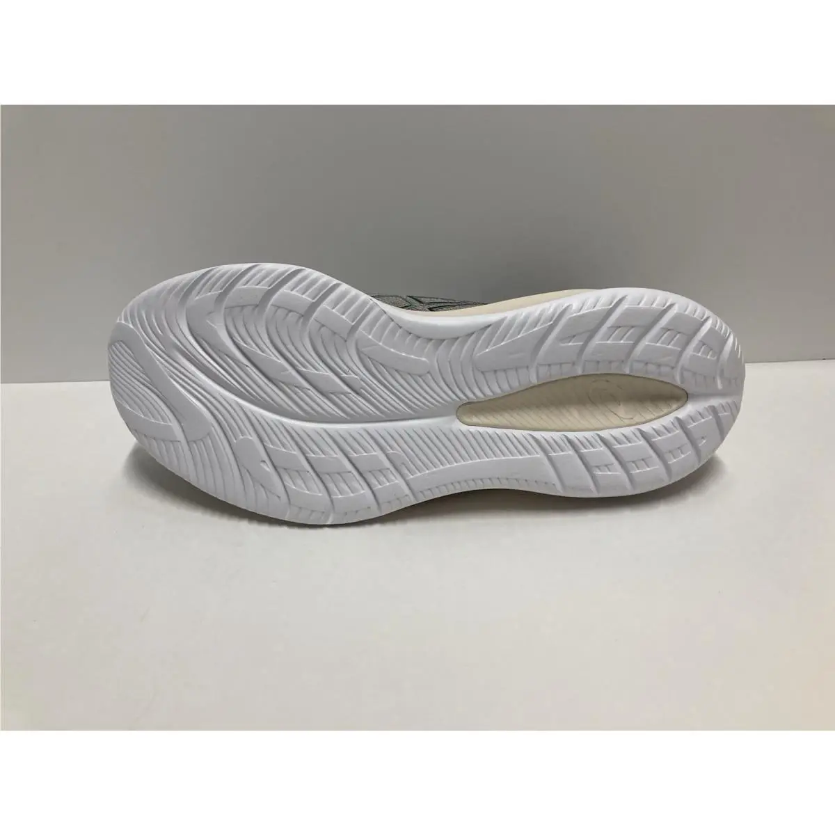 Asics shoes - ASICS Gel Cumulus 26 - Gel Cumulus - 1011B792-250 - Gray (UPC: 197298116671) 4