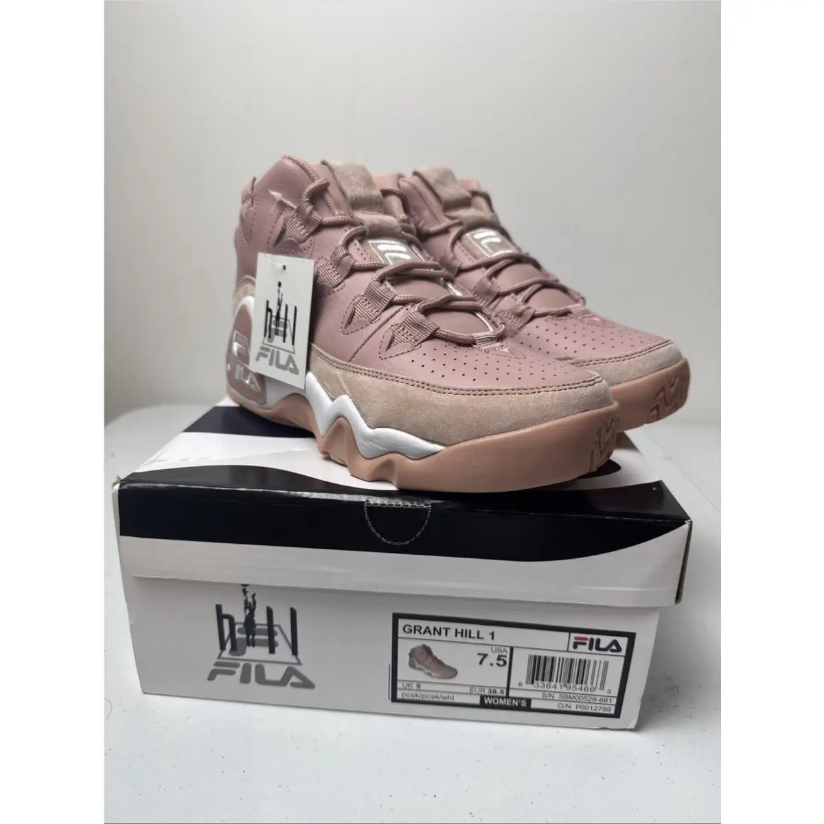 Size 7.5 - Fila Grant Hill 1 Women’s Shoes 5BM00529-661
