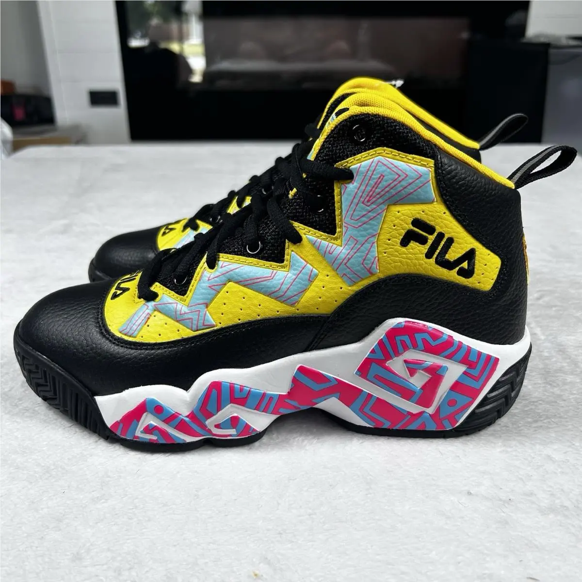 Fila shoes - FILA MB - 1BM01742-042 - Black (UPC: 0691115171886) 1