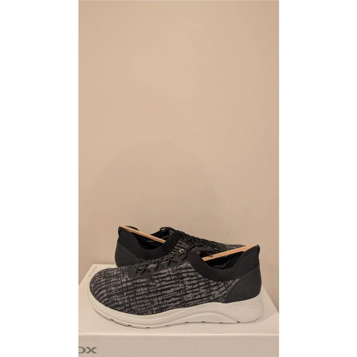 Geox Men`s U Damiano Sneakers Size 11