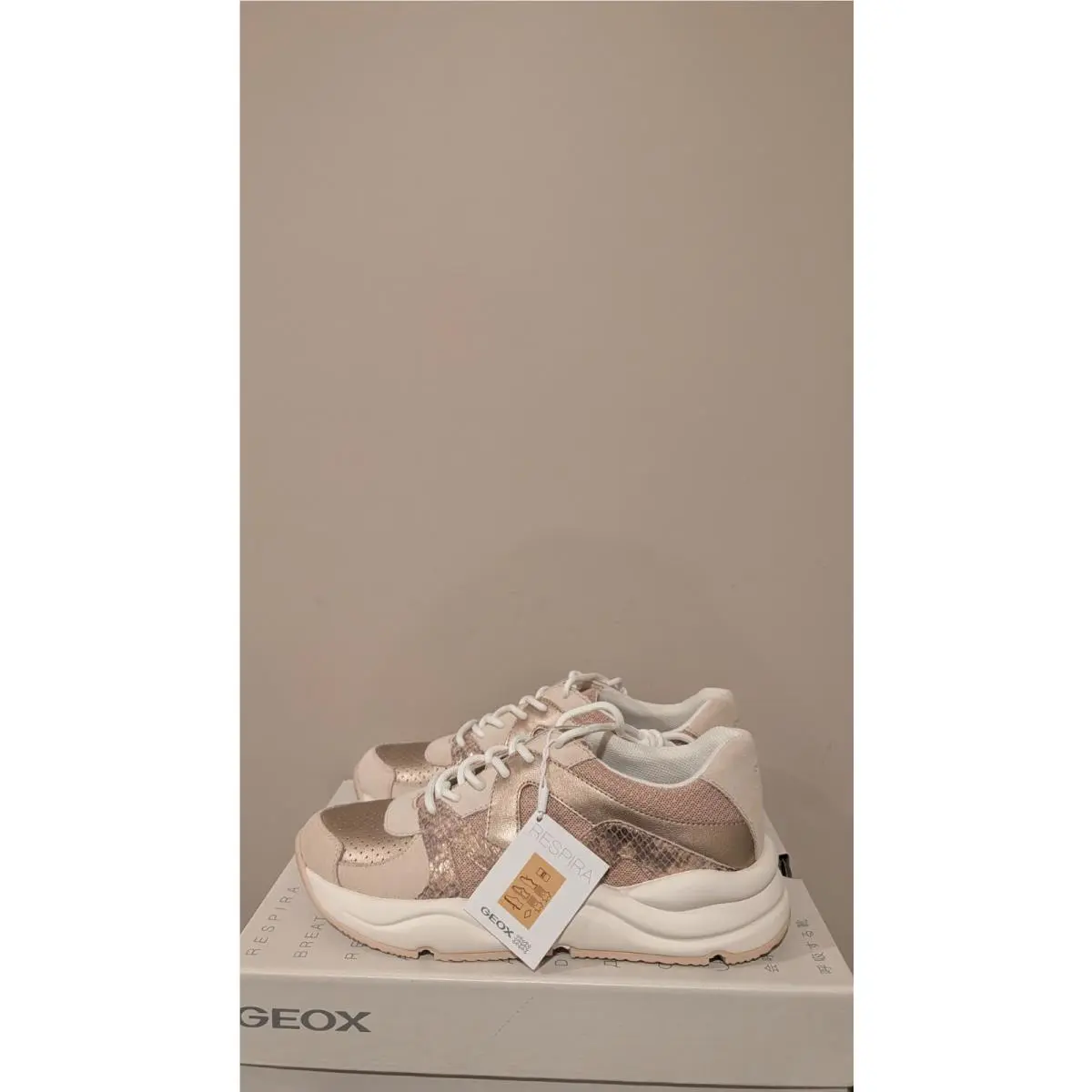 Geox Women`s D Topaziosneaker Size 8