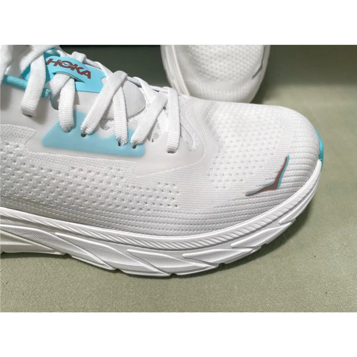 Hoka shoes - Hoka One One Arahi 7 - White 11