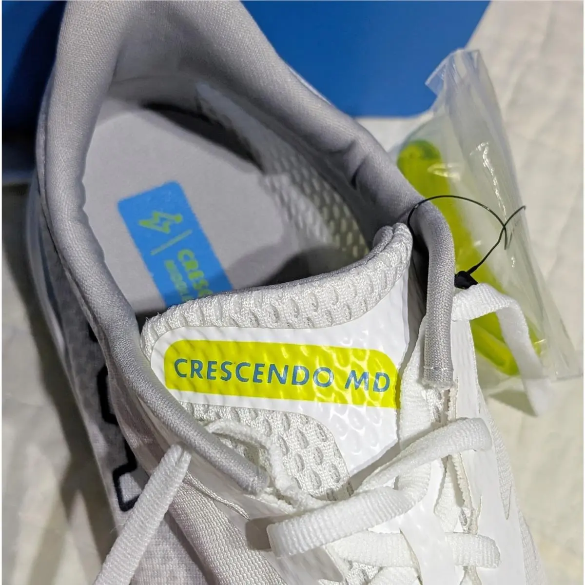 Hoka shoes - Hoka One One Crescendo MD - 1134520 - White 14