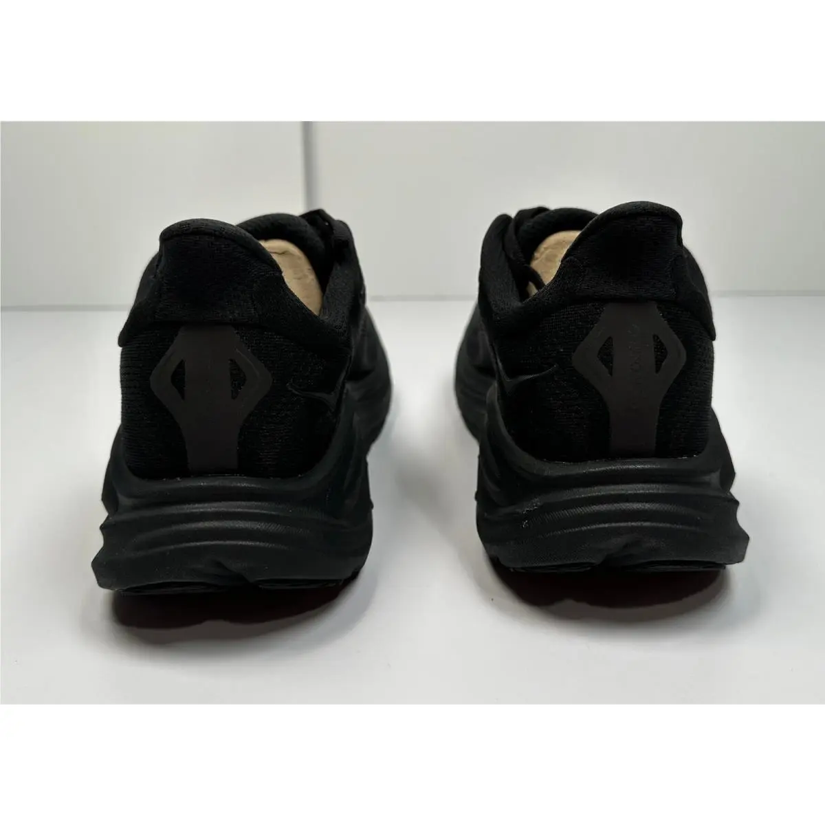 Hoka shoes - Black 3