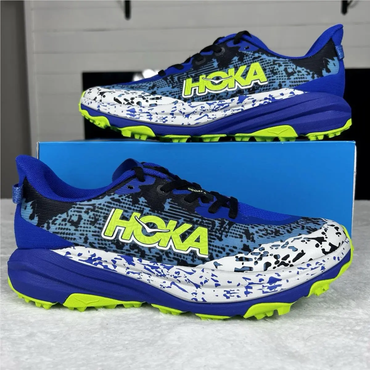 Hoka Speedgoat 6 Youth Size 7 Women`s Size 8.5 Navy Green 1156933-NYN
