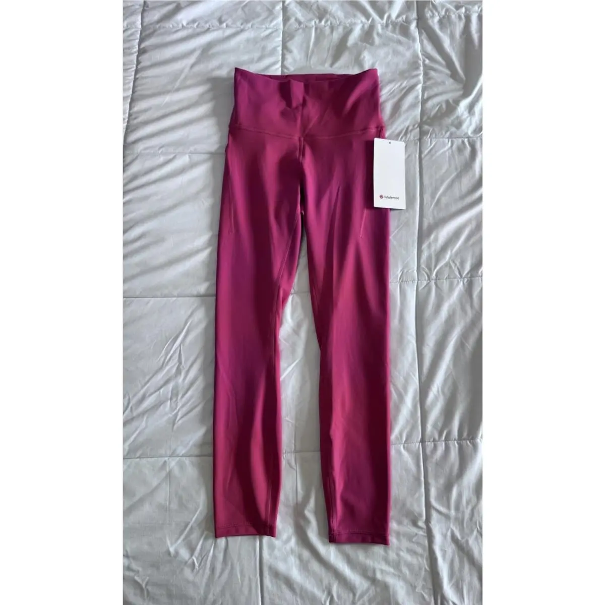 Lululemon Wunder Train HR Tight 25 w/ Pockets Size 6 Raspberry Coulis