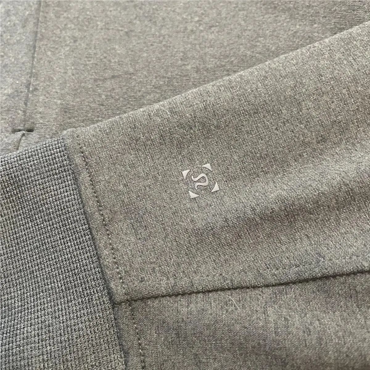 Lululemon clothing - Green 2