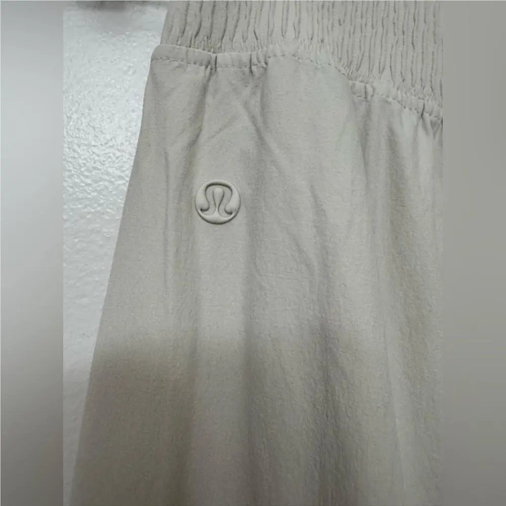 Lululemon clothing - Beige 7