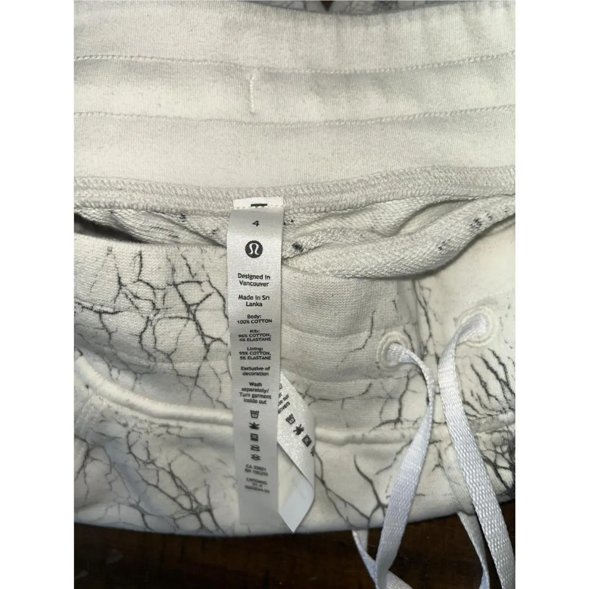 Lululemon clothing - White 2