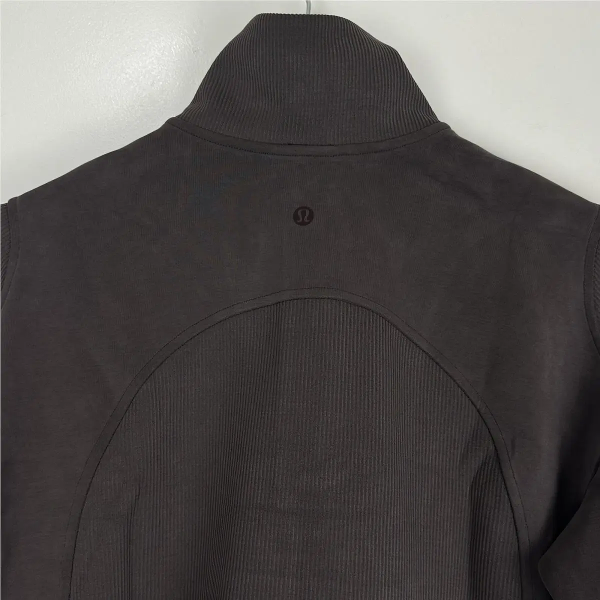 Lululemon clothing - Brown 8