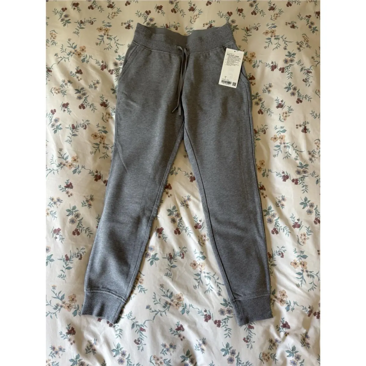 Lululemon Warm Down Jogger Heather Gray Sweatpants Women Size 6