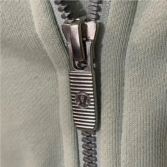 Lululemon clothing - Green 4