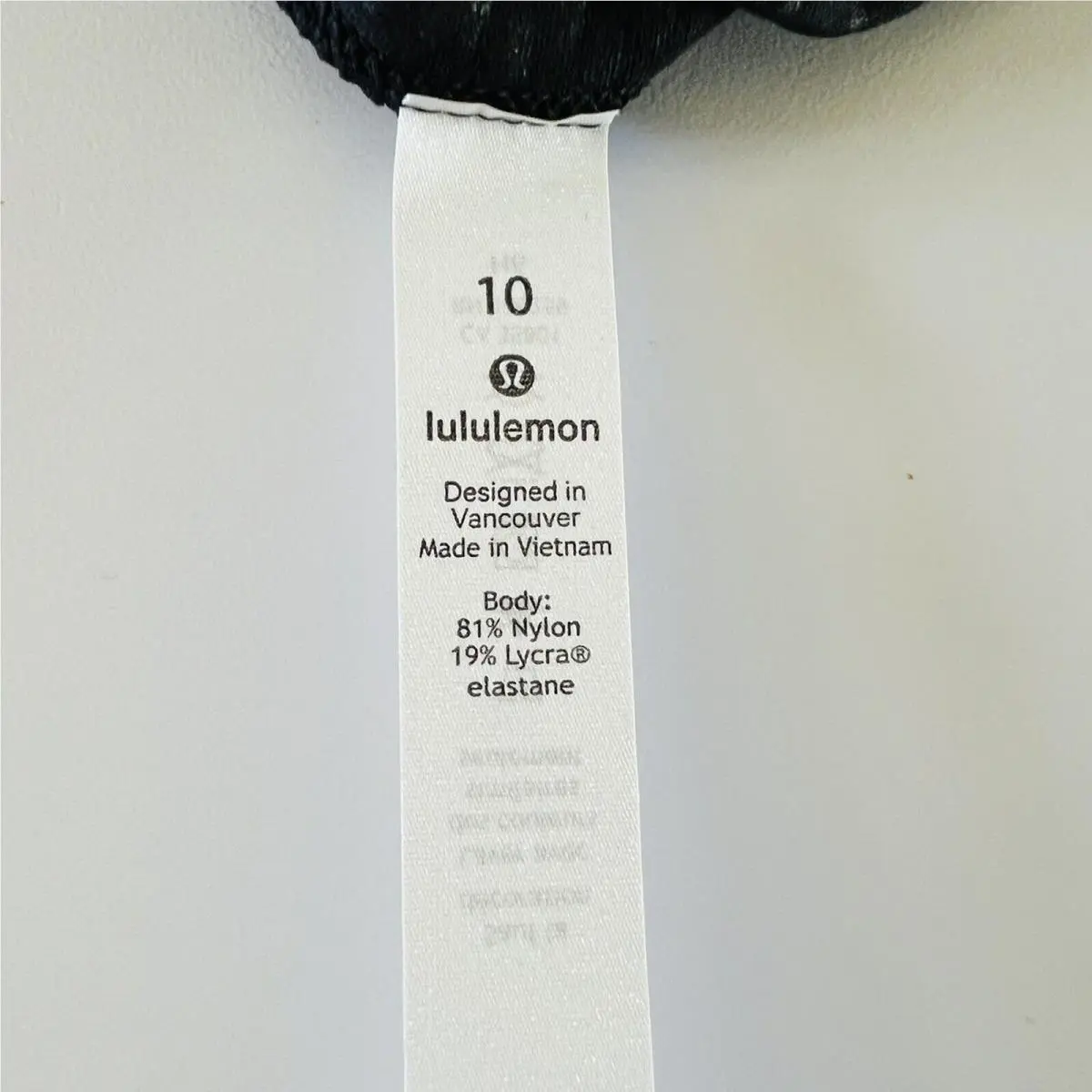 Lululemon clothing - Black 3