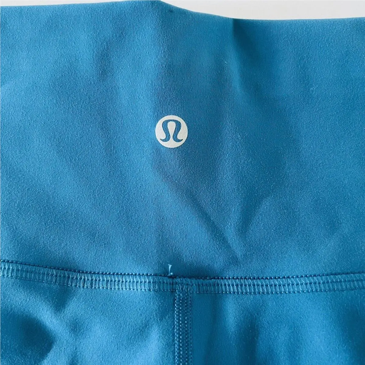 Lululemon clothing - Green 2