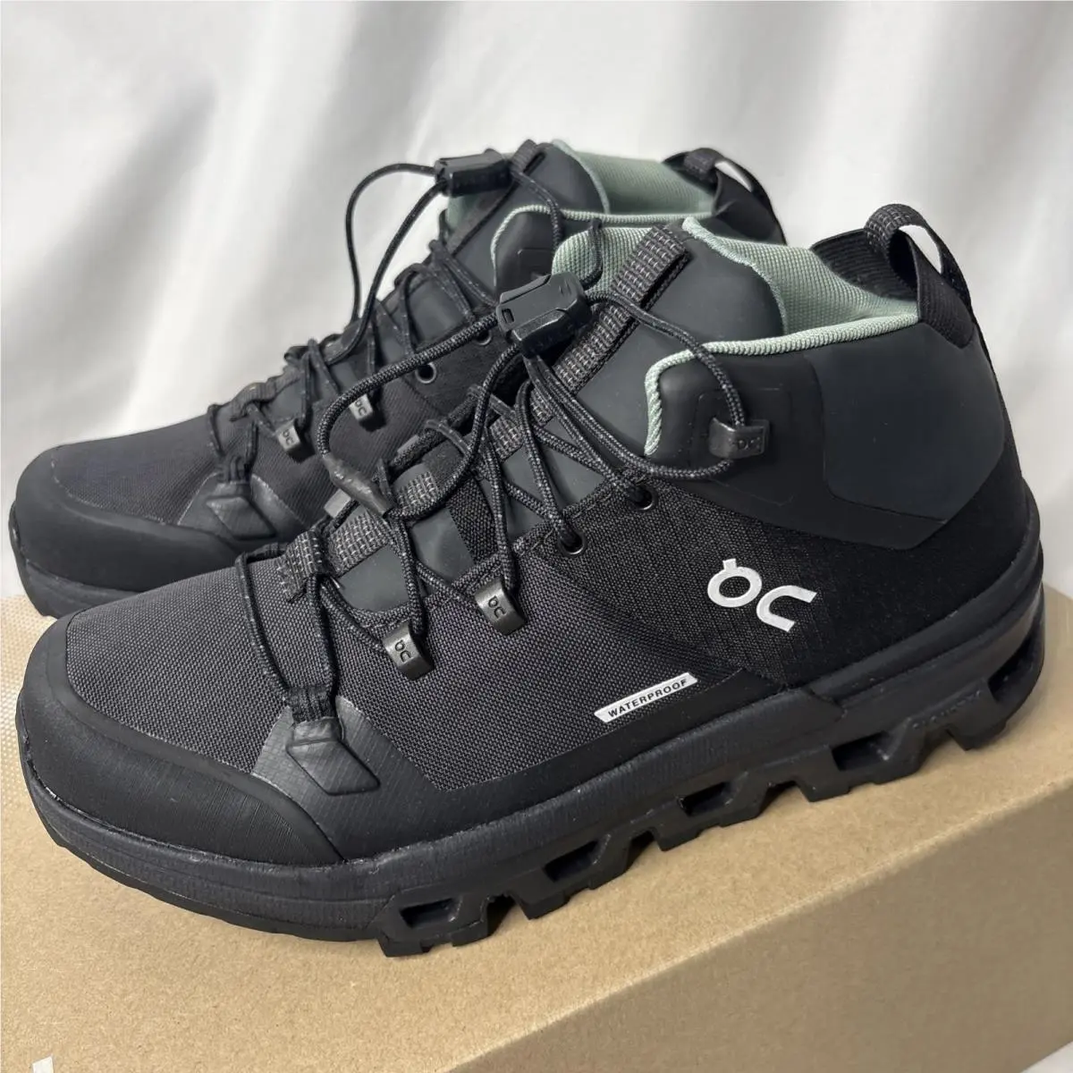 On-Running shoes - On Cloudtrax - Cloudtrax - Black, Manufacturer: Black (UPC: 7630419178613) 0