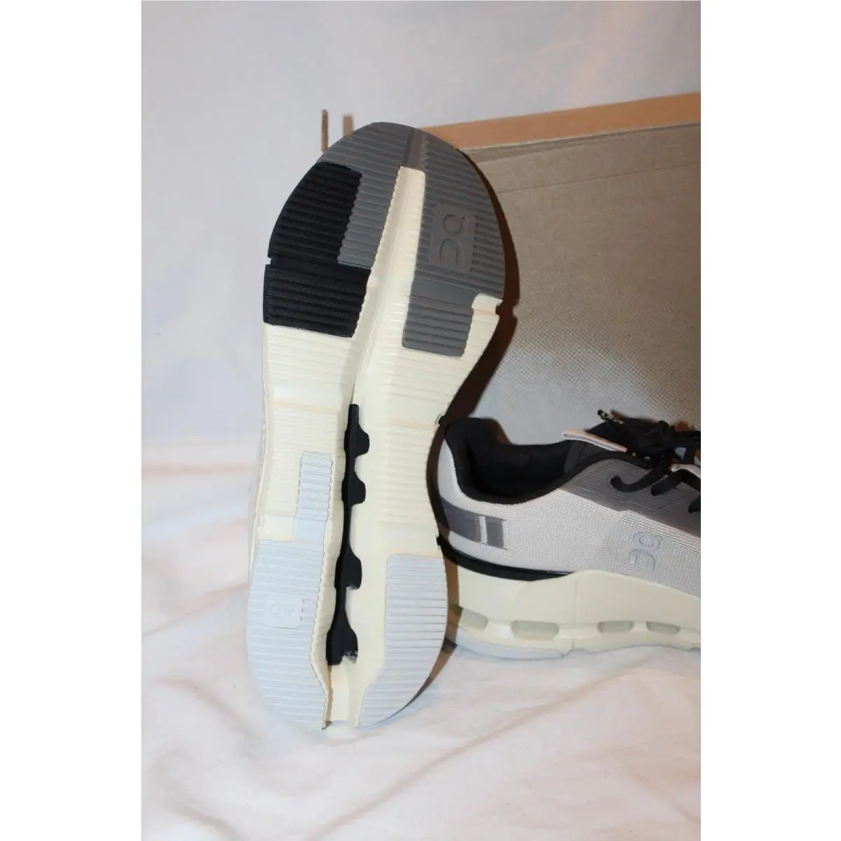 On-Running shoes - On Cloudnova - Cloudnova - GRAY BLACK 6