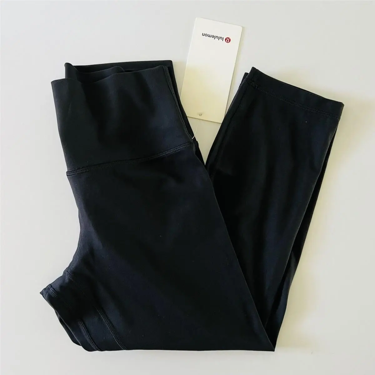 Lululemon Athletica Black Align HR Crop 21 Cool Leggings - US 8