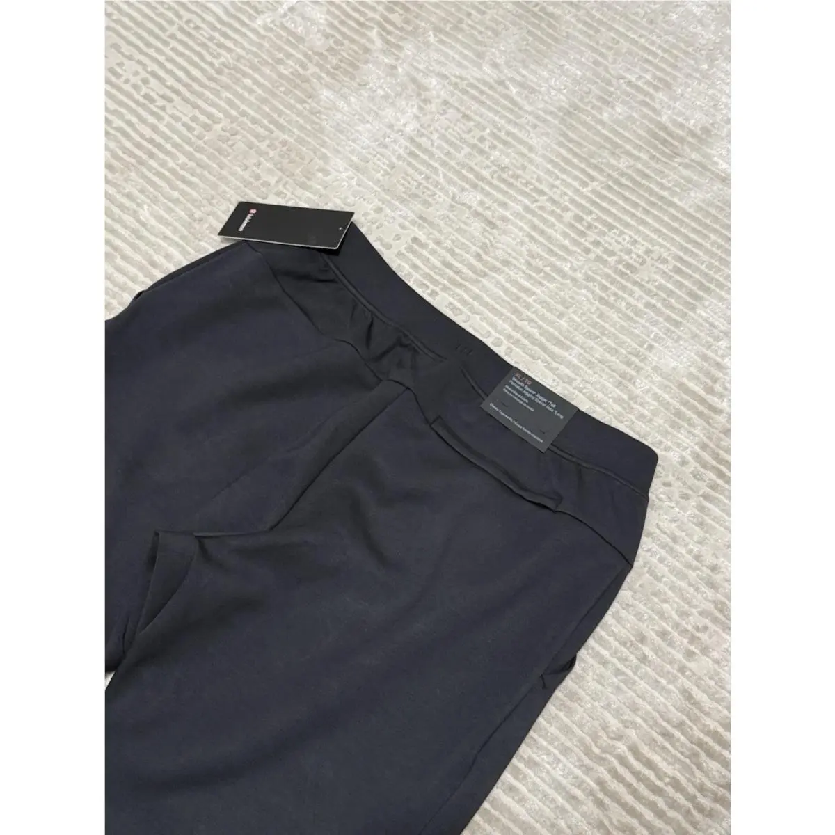 Lululemon clothing - Black 2