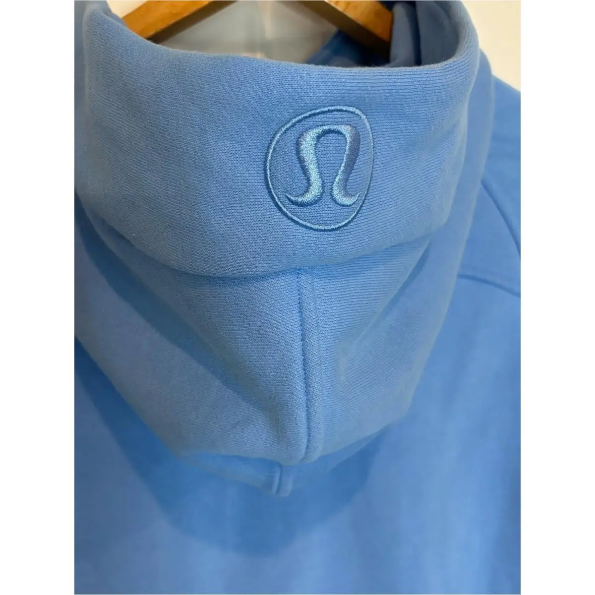 Lululemon clothing - Blue 4