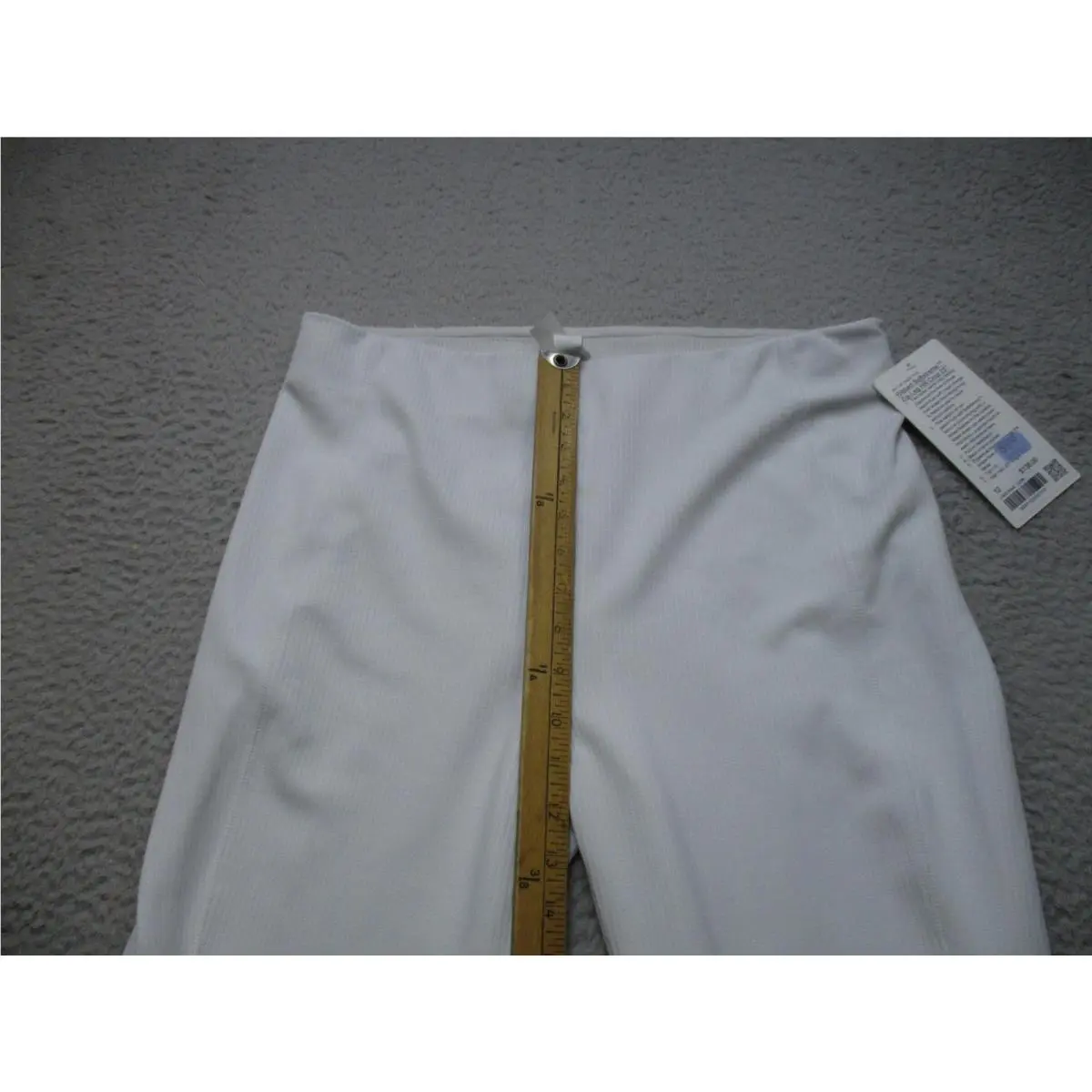 Lululemon clothing - White 3