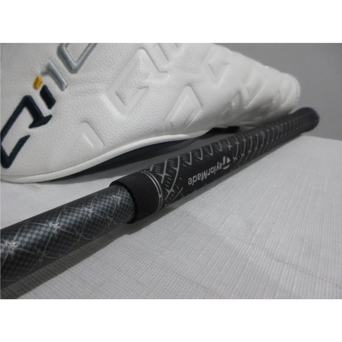 TaylorMade  - Tensei Blue AV Series 65 4
