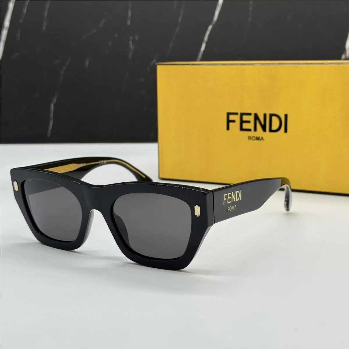 Black Grey Women Sunglasses  FE40100I 01A by Fendi