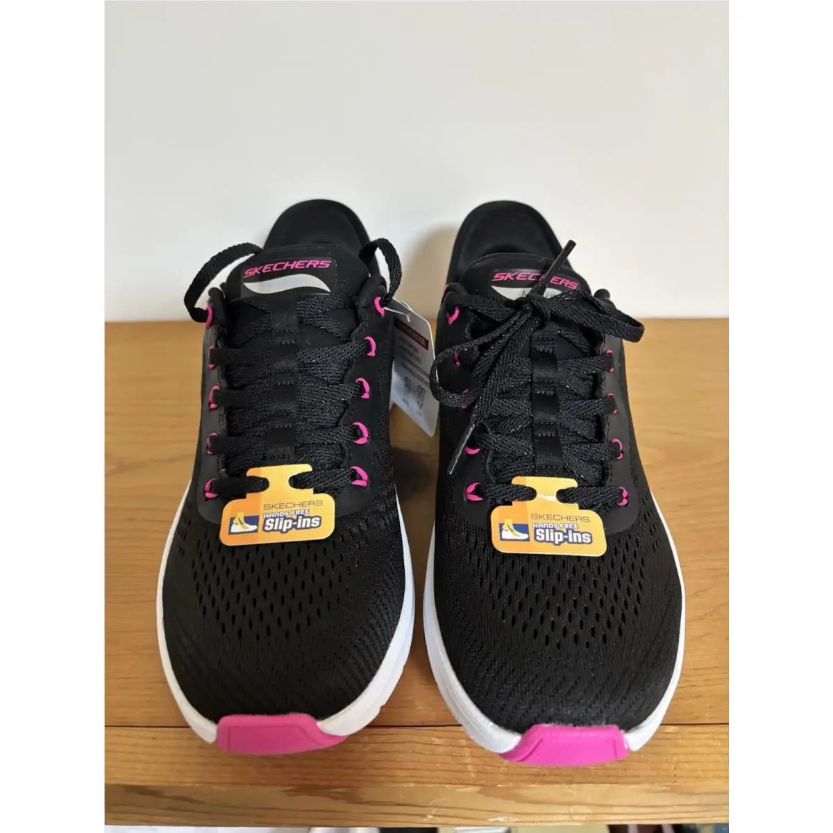 Skechers shoes - SKECHERS Arch Fit 2.0 - Arch Fit - Black and Hot Pink 0