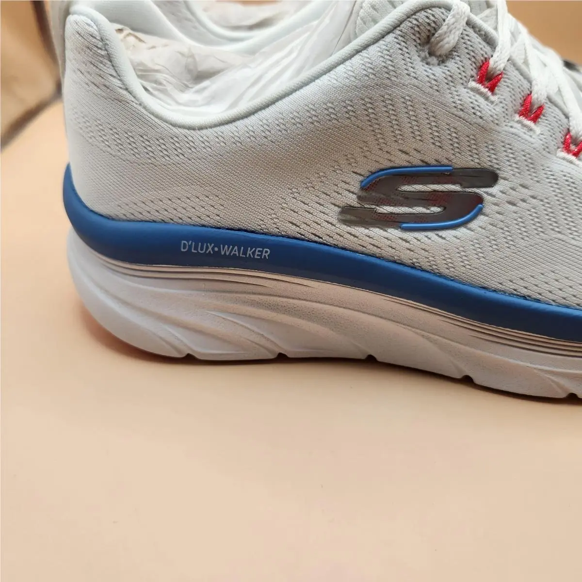Skechers shoes - Skechers D`LUX Walker Fresh Finesse - 149368/WPBL - White 2