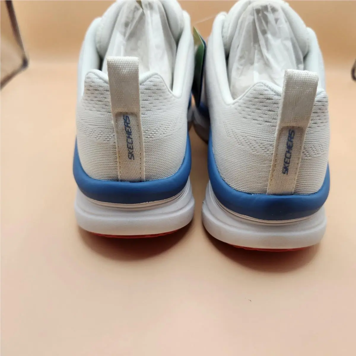 Skechers shoes - Skechers D`LUX Walker Fresh Finesse - 149368/WPBL - White 3