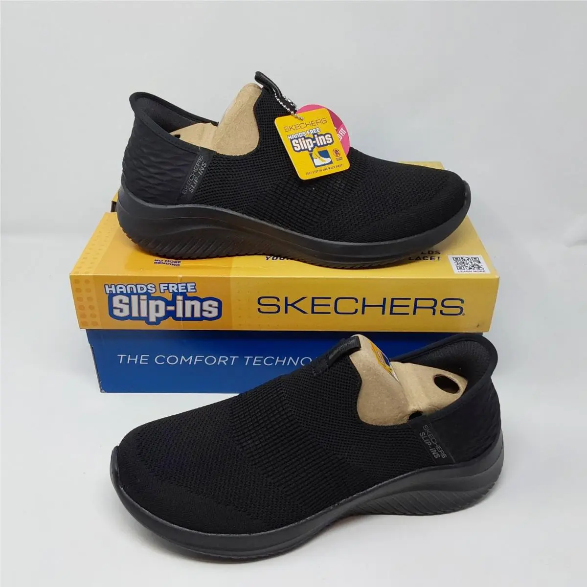 Skechers Women`s Slip-ins Ultra Flex 3.0 Cozy Streak Shoes Black Size: 10