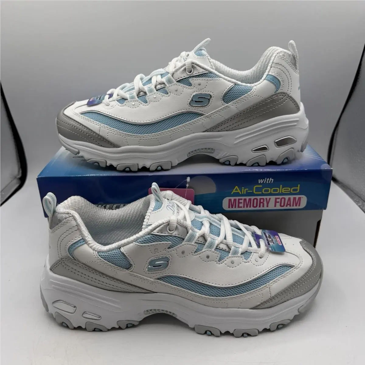 Skechers D`lites Chromatic Shoes Womens Sz 9.5 White/silver/light Blue Sneakers