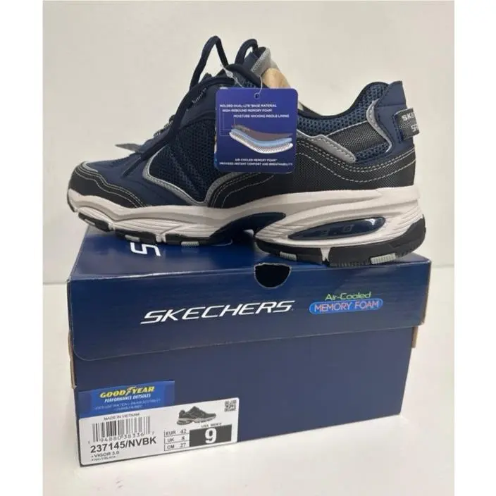 Skechers shoes 0