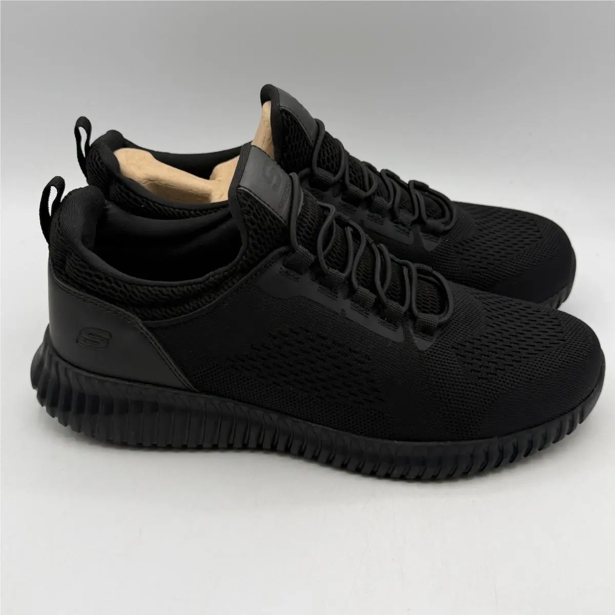 Skechers Cessnock Shoes Men Size 8 Black Black Work 77188W/BLK