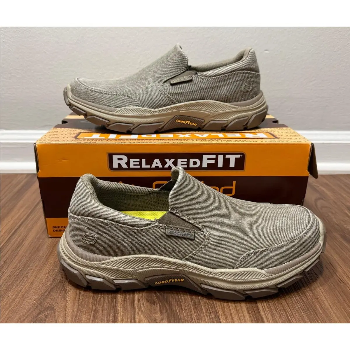 Skechers Relaxed Fit Respected Fallston Taupe Slip On Shoes 204387 Mens Sz 8