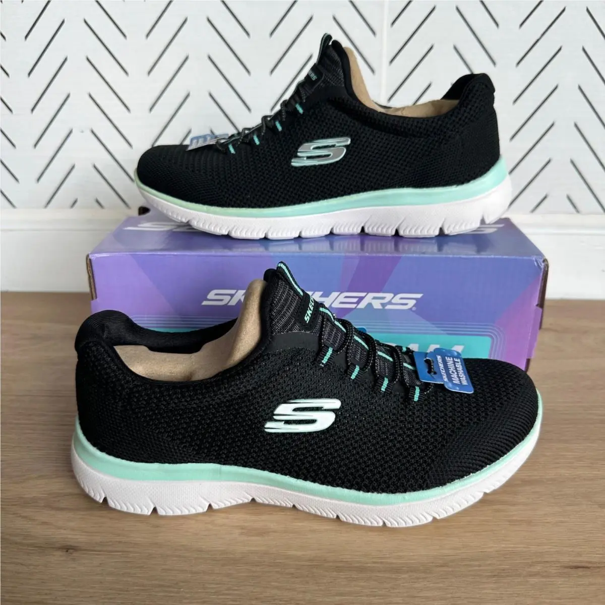 Skechers Summits Cool Classic Sz 6.5 Women`s Shoes Comfy Sneakers Black White