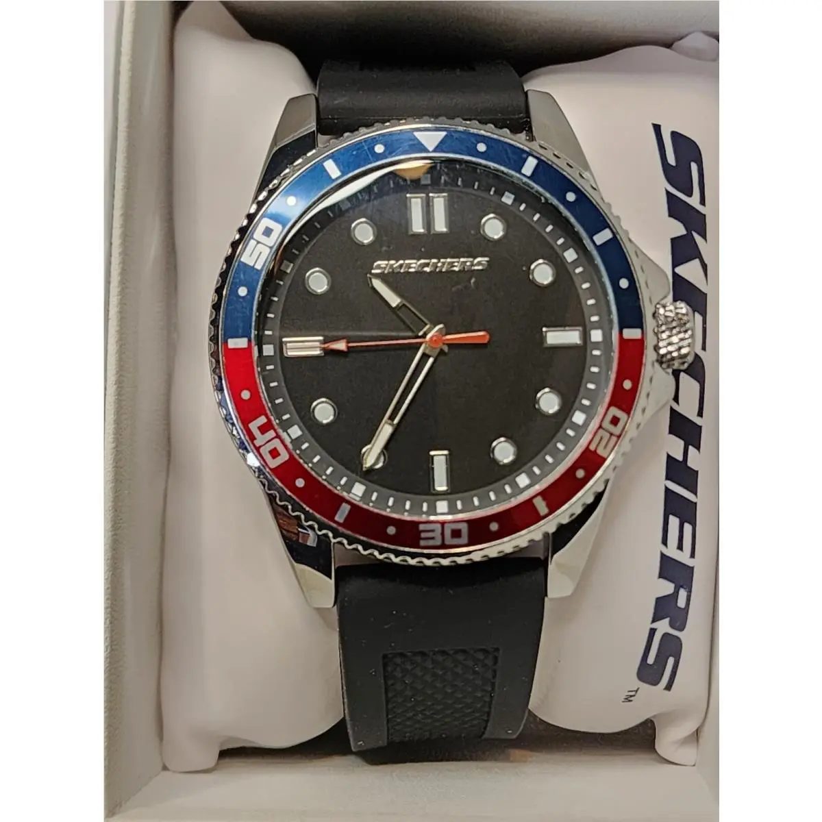 Men`s Skechers SR5141BLK Red Blue 30M/100 FT Water Resistant Watch