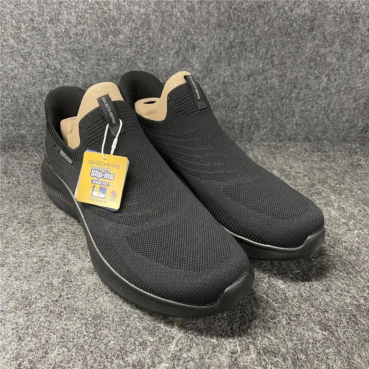 Skechers Ultra Flex 4.0 Calvera Slip-on Sneaker Men`s Size US 12 Black