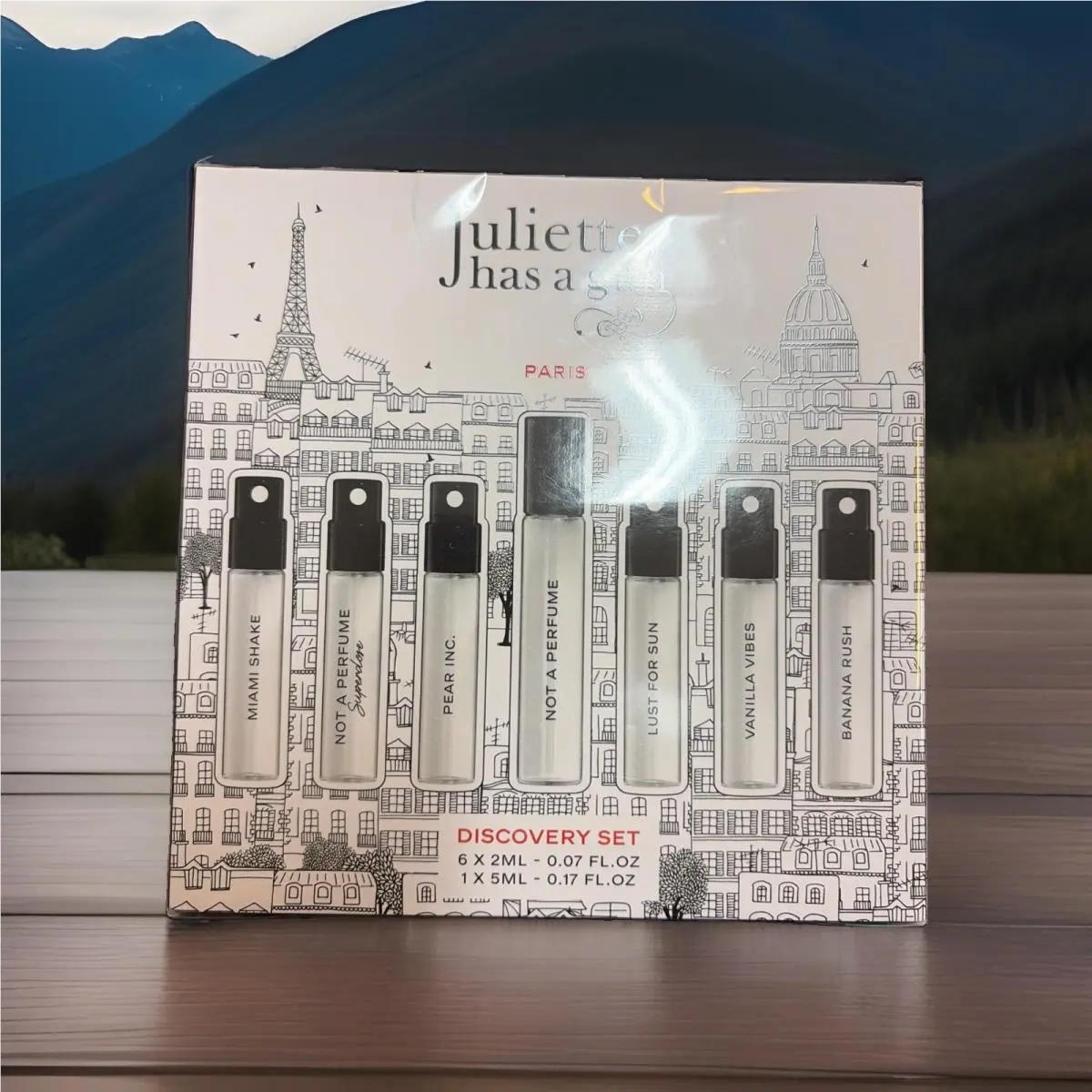 Juliette Has A Gun Paris Discovery Set 6x2ml. 0.07 Oz. 1x5ml. 0.17 OZ