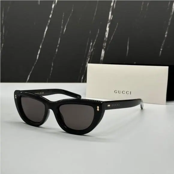 GG1521S 001  Black Grey Cat Eye Women  Sunglasses by Gucci