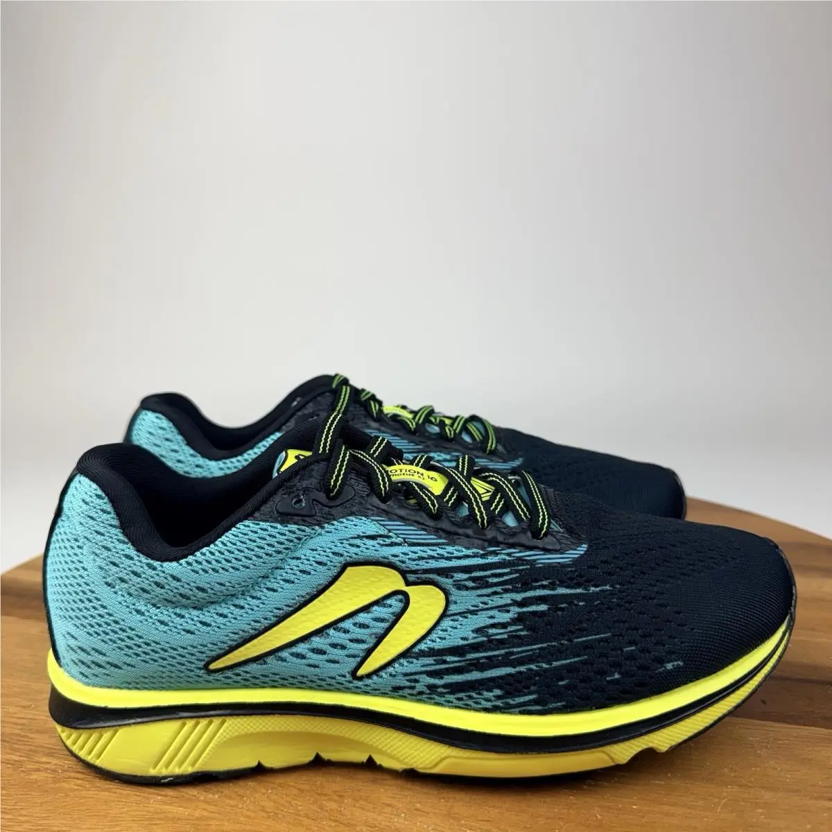 Newton Womens Ton Motion 10 Blue Athletic Running Sneakers Shoes Size 6.5