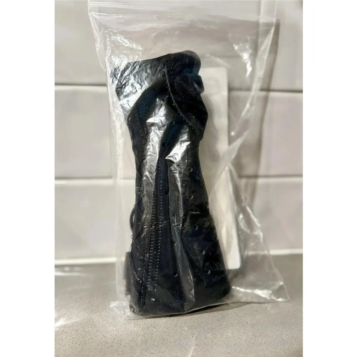 Exos  - Black 0