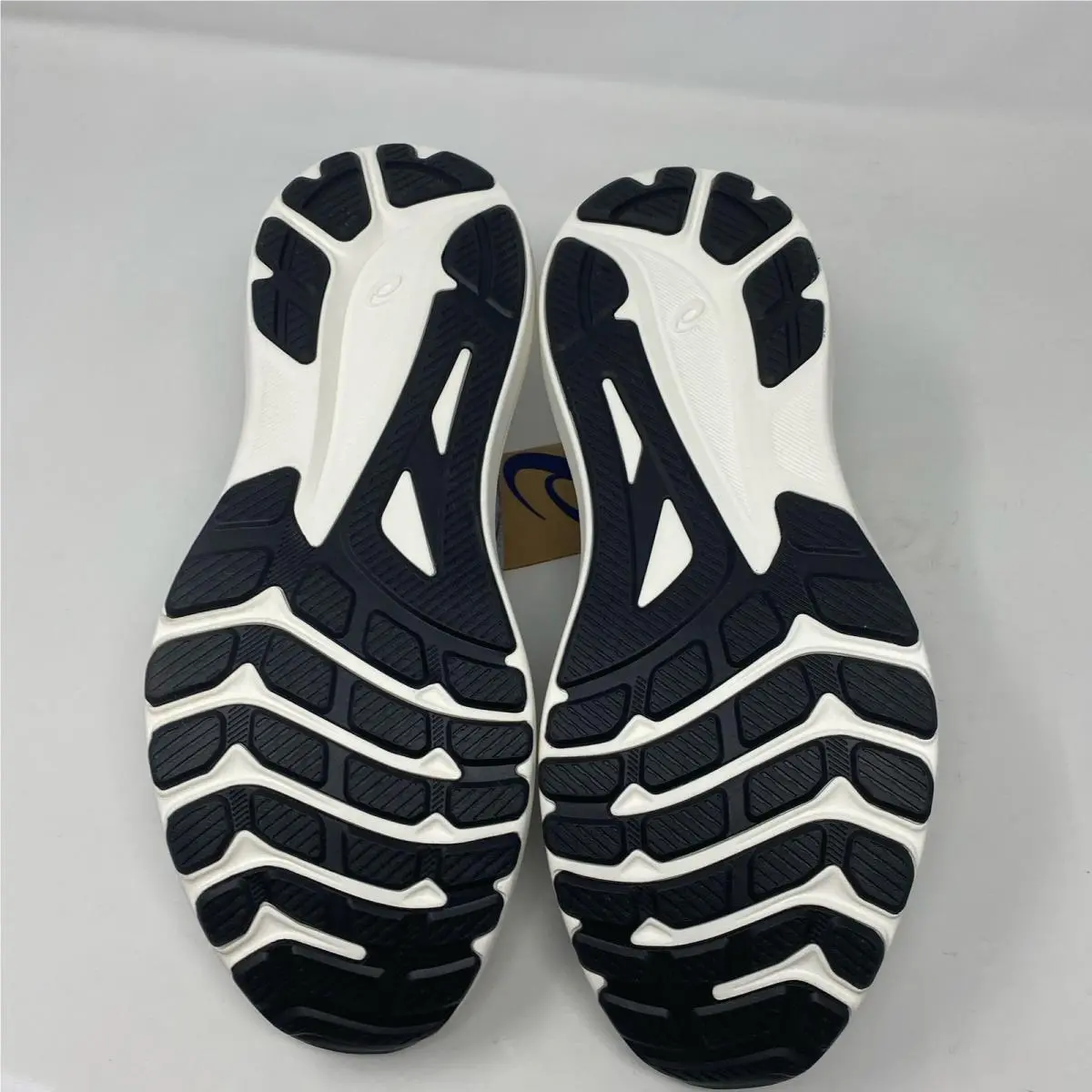Asics shoes - Grey (UPC: 197298677370) 2