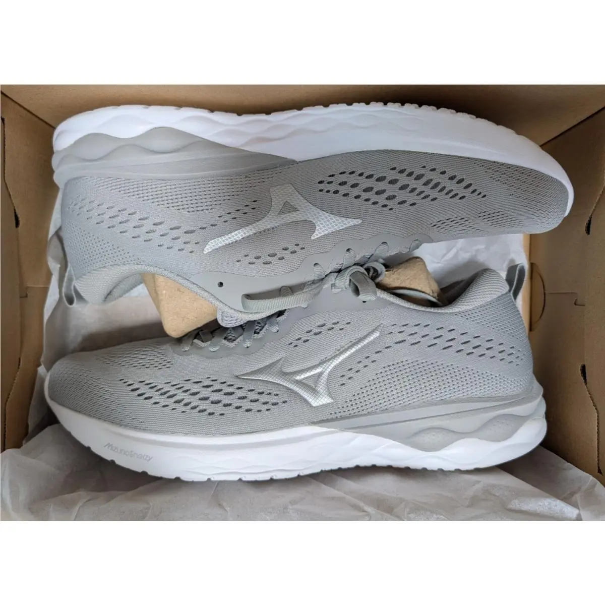 Mizuno shoes - Mizuno Wave Revolt2 - Wave - J1GC238199 - Gray (UPC: 0889961605451) 0