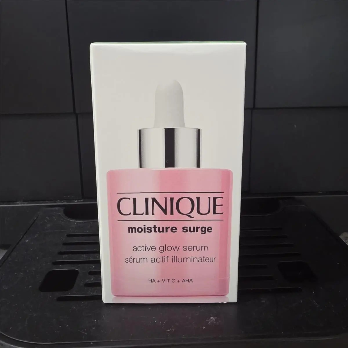 Moisture Surge Active Glow Serum 1.7 Fl Oz ，fresh by Clinique