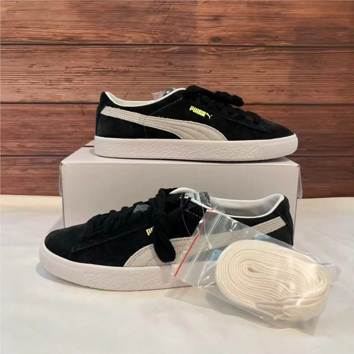Suede Vintage Peacoat Men`s Athletic Shoes 374921-05 by Puma
